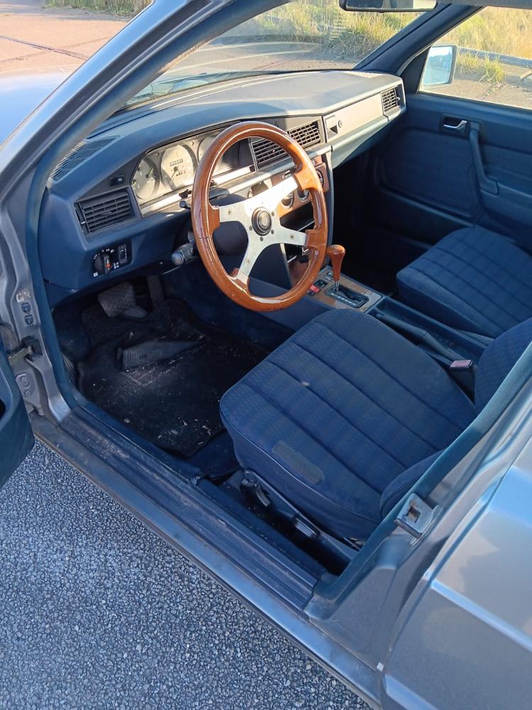 Mercedes 190 2.5 TD 5